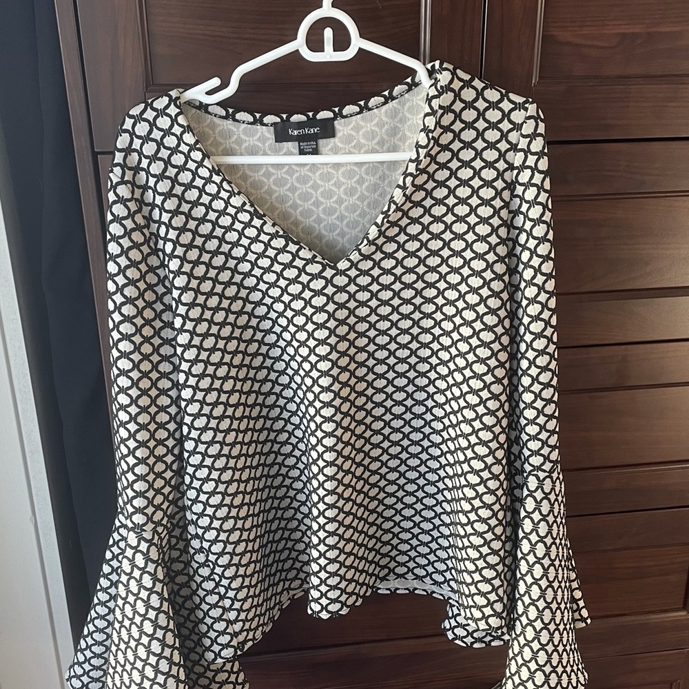 Karen Kane Blouse Ruffle Arms